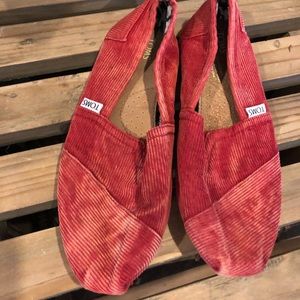 RED CORDUROY TOMS